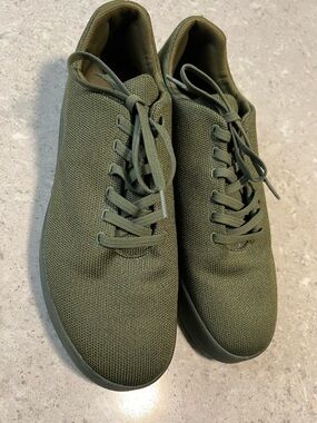 Excellent Condition- Atoms Model 001 Unisex Sneakers Clove Green Sizes M13 W14.5